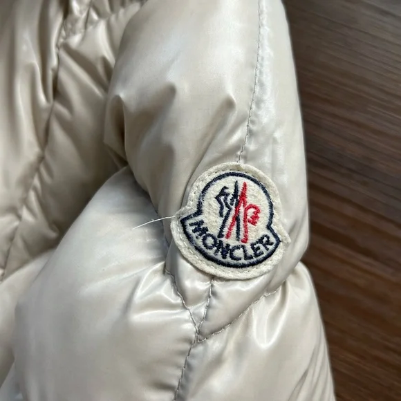Moncler Akebia Giubotto Down Jacket - Size 3 - Picture 7 of 9